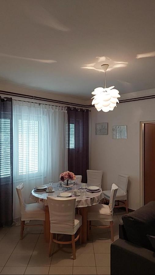 Apartmani Katarina Mundanije Exterior photo